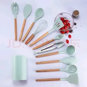 مجموعه ملاعق طبخ مع العلبه 12قطعه حراري