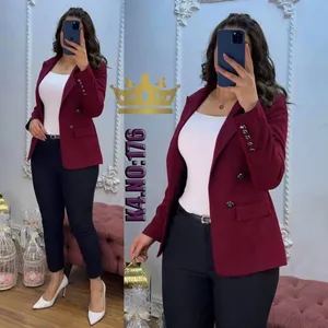 طقم نسائي